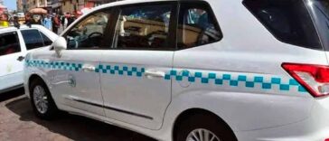 Grand Taxi у аэропорта Касабланки — официальный транспорт